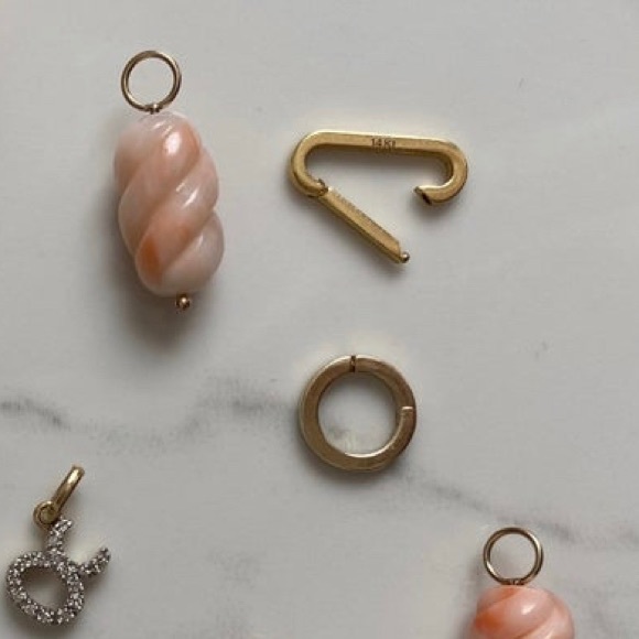 14k solid gold charm carabiner enhancer - Picture 4 of 4